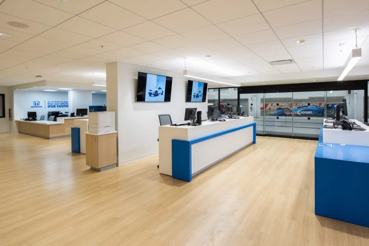 Mohawk Honda Blue Stage receptionist desk