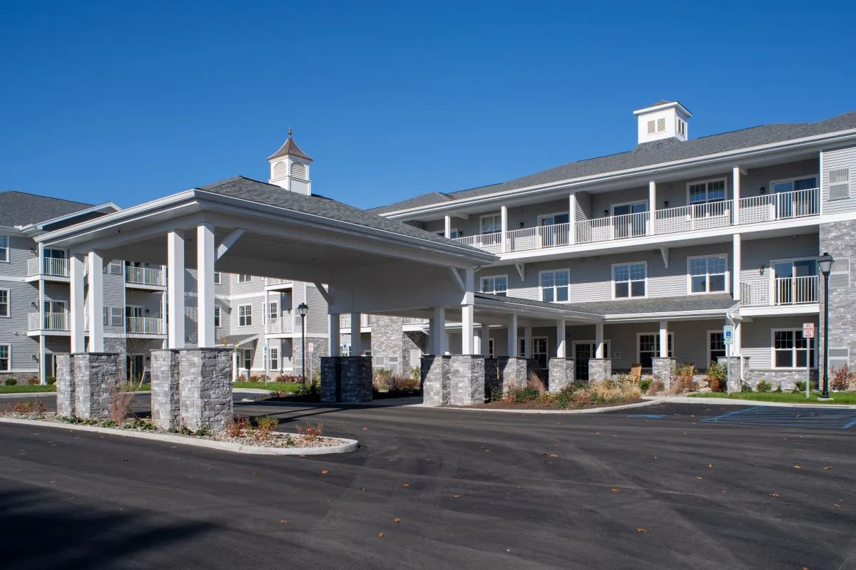 Summit at halfmoon entrance