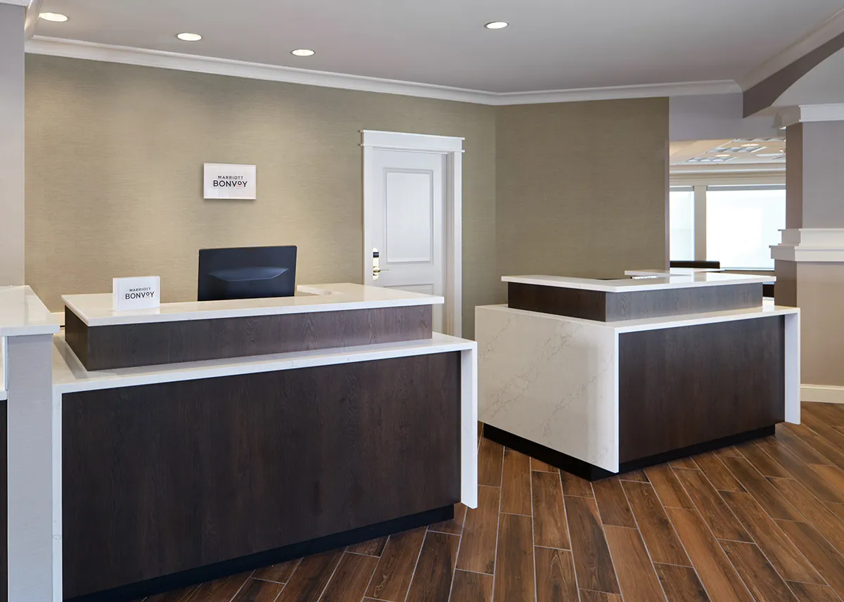 Marriott Bonvoy desk